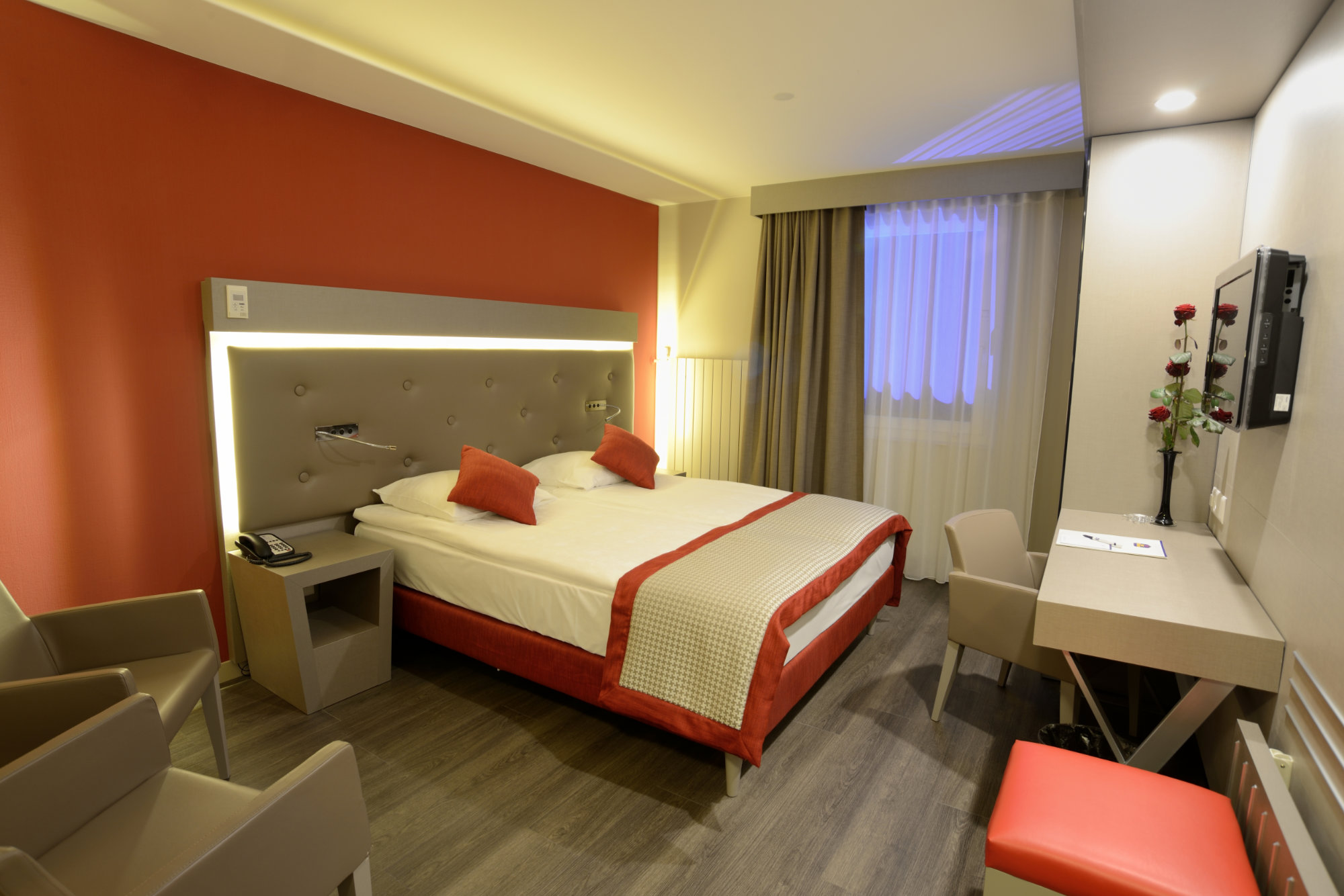 Everness Hotel room.The concept of this room was really simple and essential. - Gitaly contract