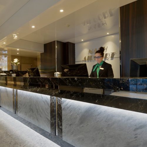 Nash Airport Hotel reception. - Gitaly contract